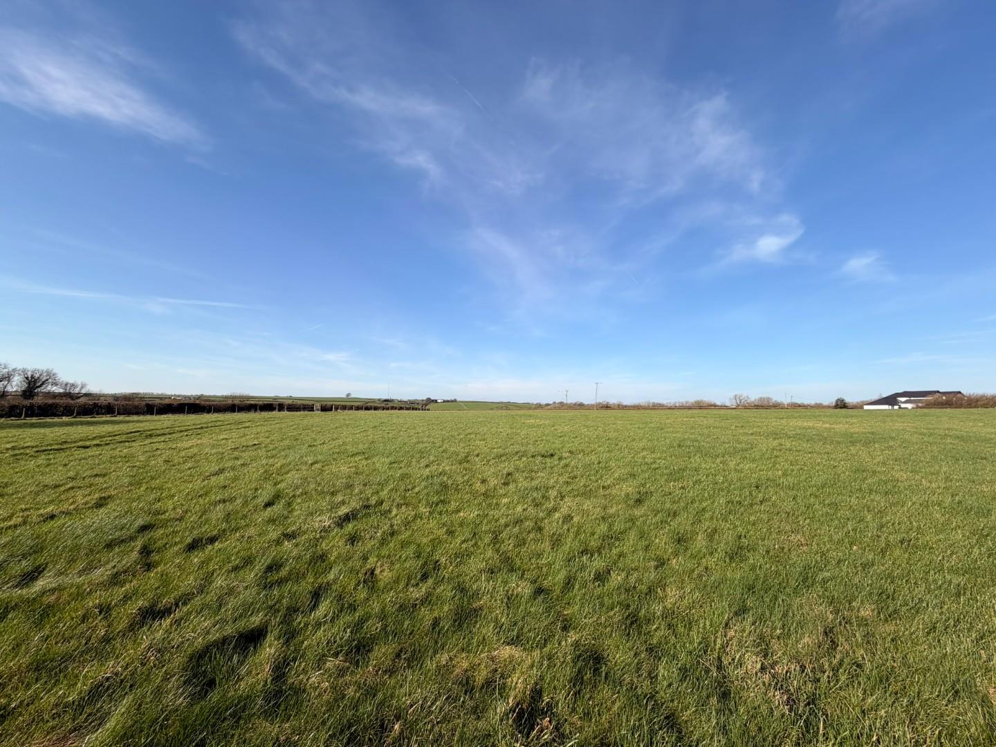 Approximately 9.25 acres of land and stables, Llancarfan, Barry, Vale of Glamorgan, CF62 3AD